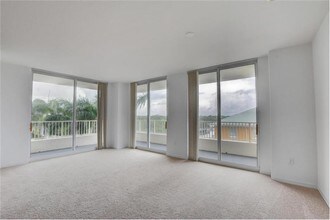 625 Casa Loma Blvd-Unit -401 in Boynton Beach, FL - Building Photo - Building Photo