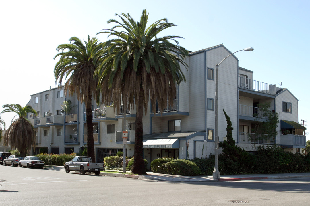 Park View Villas in Long Beach, CA - Foto de edificio