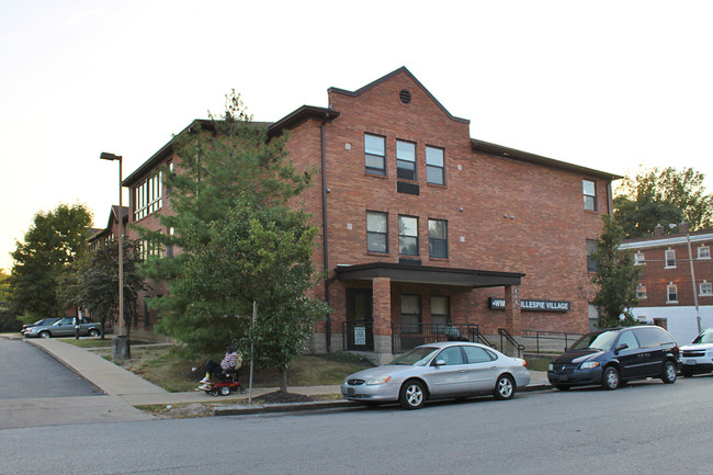 Gillespie Village Apartments in St. Louis, MO - Building Photo - Building Photo