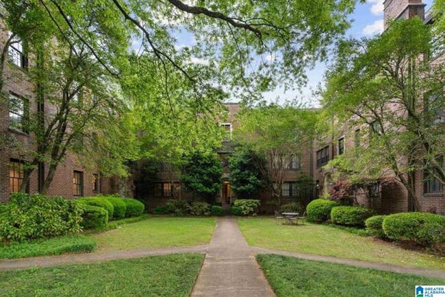 2505 Montevallo Rd in Birmingham, AL - Building Photo - Building Photo