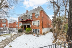 Balsam Village in Ozone Park, NY - Building Photo