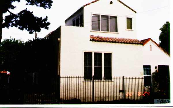 501 S Coronado St in Los Angeles, CA - Building Photo - Building Photo