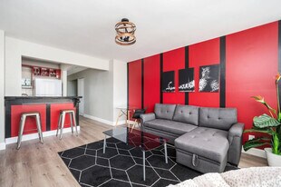 215 Piedmont Ave NE in Atlanta, GA - Building Photo