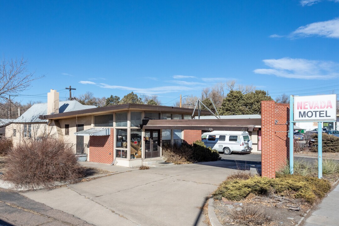 Nevada Motel in Colorado Springs, CO - Building Photo