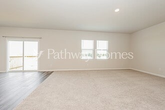 3558 Fellowship Rd in Columbia, TN - Foto de edificio - Building Photo