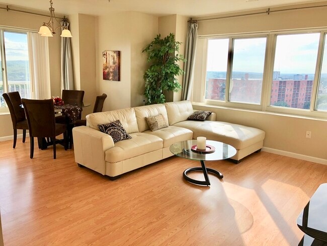 property at 1 Cityview Ln