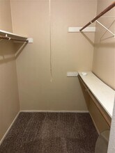 1616 Elmhurst Dr in Austin, TX - Building Photo - Building Photo