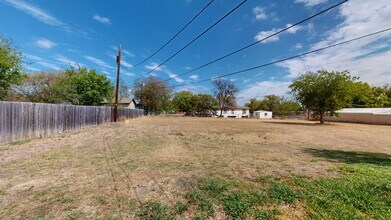 211 W Dove Ln in Harker Heights, TX - Building Photo - Building Photo