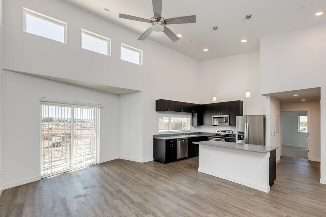 1882 Notre Dame Blvd, Unit 4