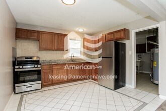 20019 Lexington in Redford Township, MI - Foto de edificio - Building Photo