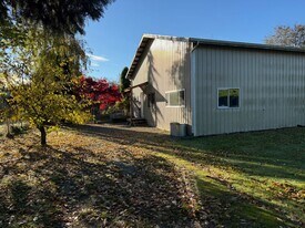 5851 Inez St in Bow, WA - Building Photo