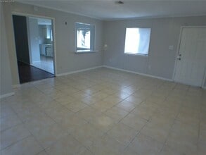 7322 W Fuqua St in Missouri City, TX - Building Photo - Building Photo