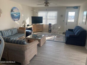 207 Arnold Ave in Point Pleasant Beach, NJ - Building Photo - Building Photo