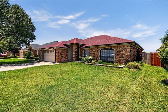 1809 Greenbend Dr in Arlington, TX - Building Photo - Building Photo
