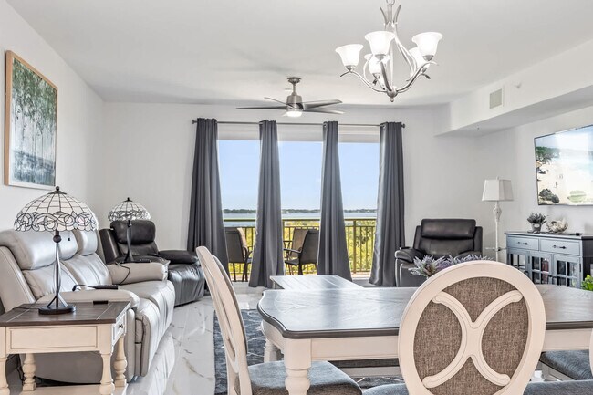 605 Kemp St-Unit -FL6-ID1069194P in Merritt Island, FL - Foto de edificio - Building Photo