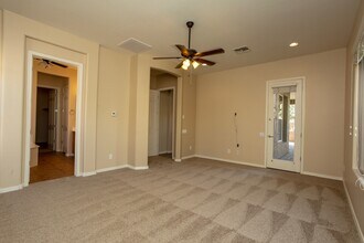 5610 W Desperado Way in Phoenix, AZ - Building Photo - Building Photo