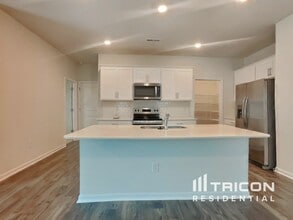 160 Global Ave in Fuquay Varina, NC - Building Photo - Building Photo