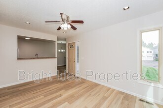 373 Elan Ct in St. Paul, MN - Building Photo - Building Photo