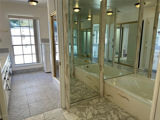 property at 2840 Augusta Dr
