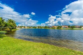 14032 NW 15th Dr in Pembroke Pines, FL - Building Photo - Building Photo