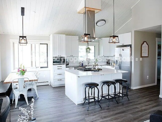 property at 40495 Anchor Way