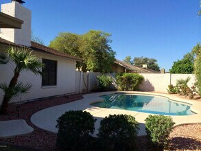 8878 E Sheena Dr in Scottsdale, AZ - Building Photo - Building Photo