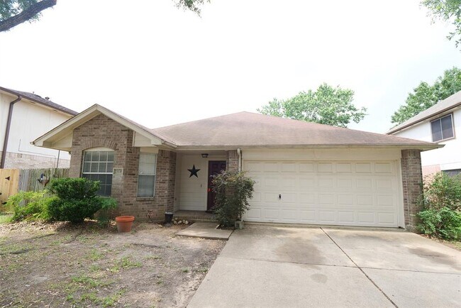 23135 N Waterlake Dr in Richmond, TX - Building Photo - Building Photo