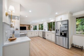 2218 94th St NW in Gig Harbor, WA - Building Photo - Building Photo