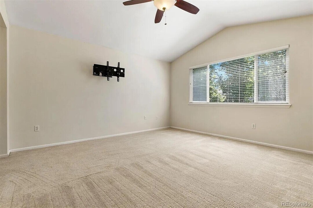 19074 E Grand Cir in Aurora, CO - Foto de edificio