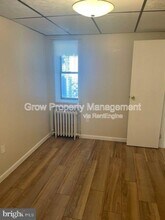 925 Watkins St in Philadelphia, PA - Building Photo - Building Photo