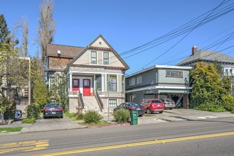 2243-2245 Ashby Ave in Berkeley, CA - Building Photo - Other