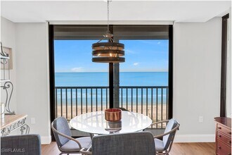 9653 Gulf Shore Dr in Naples, FL - Building Photo - Building Photo