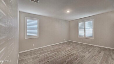 4536 N 93rd Dr in Phoenix, AZ - Building Photo - Building Photo