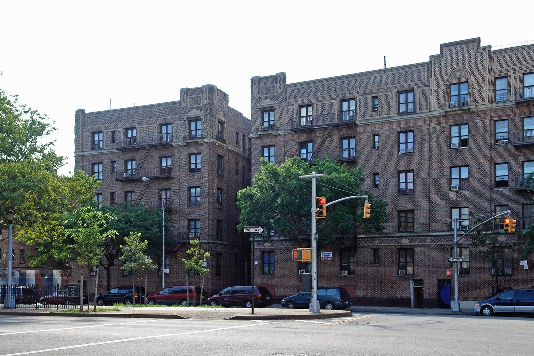 1636 Dr Martin L King Jr Blvd in Bronx, NY - Building Photo