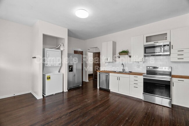 property at 2042 Russell Blvd
