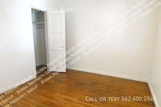 4245 N Bellflower Blvd in Long Beach, CA - Building Photo - Building Photo