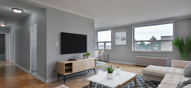 26 Sloane Avenue in Toronto, ON - Building Photo - Building Photo