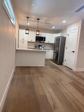 925 24th Ave N, Unit Half in St. Petersburg, FL - Building Photo - Building Photo