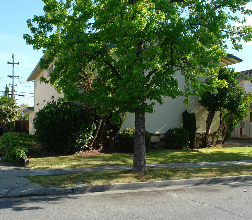 7183 Bark Ln in San Jose, CA - Building Photo