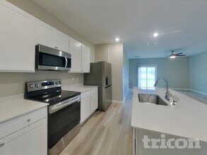 2873 Grand Finale St in Green Cove Springs, FL - Foto de edificio - Building Photo