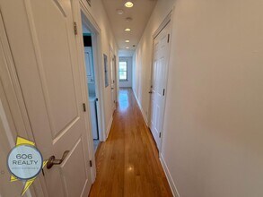 5207 W Belmont Ave in Chicago, IL - Foto de edificio - Building Photo