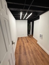 82 W Broadway in Derry, NH - Building Photo - Building Photo