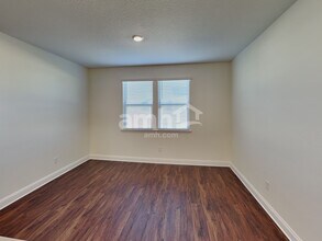 37764 Dusty Saddle Ln in Zephyrhills, FL - Building Photo - Building Photo