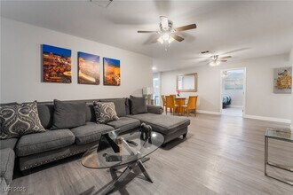 3992 Chinchilla Ave in Las Vegas, NV - Foto de edificio - Building Photo