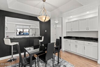 3047 E Rose Ln in Phoenix, AZ - Building Photo - Building Photo