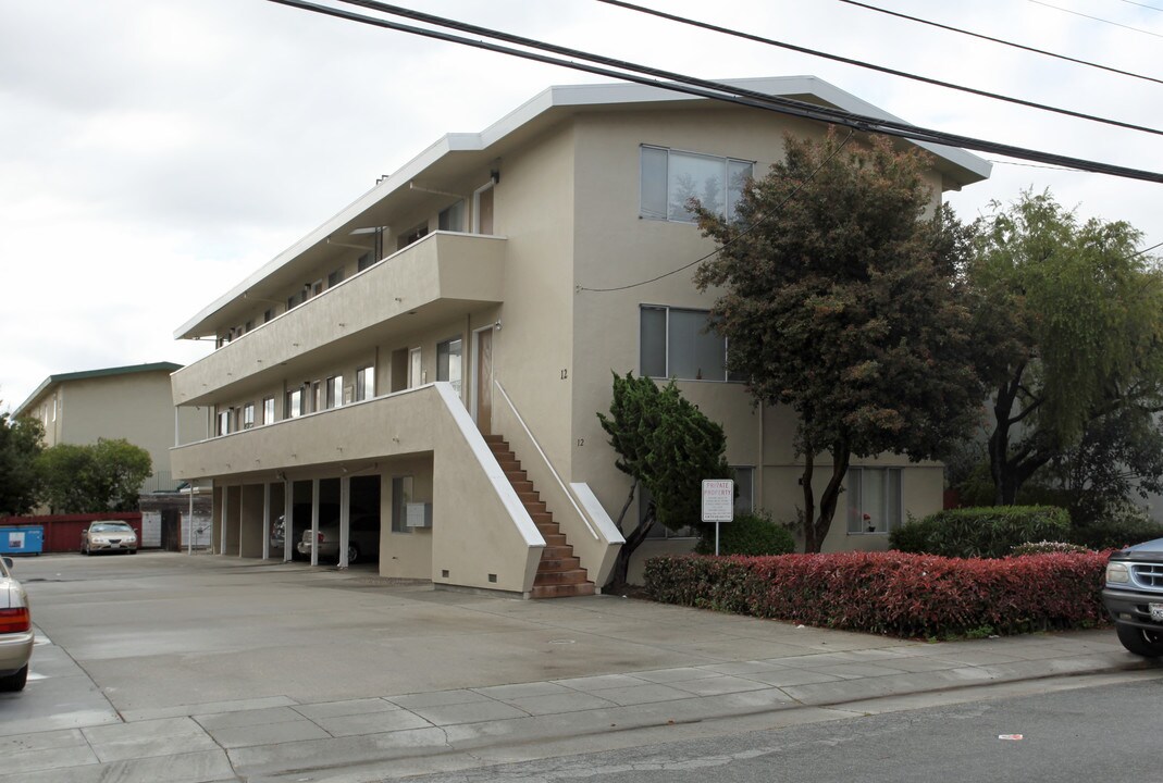 12 East Thirty-Ninth in San Mateo, CA - Building Photo