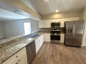 2483 Crestdale Cir SE in Atlanta, GA - Building Photo - Building Photo