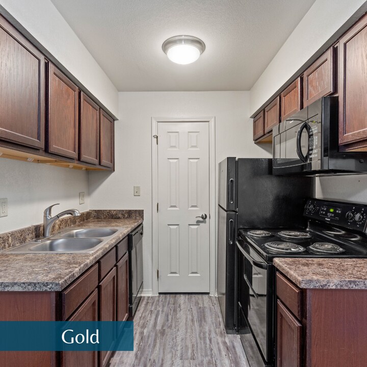 Eagle Point in Tulsa, OK - Building Photo