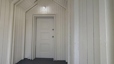 1661 N Mountain View Ave in San Bernardino, CA - Building Photo - Building Photo