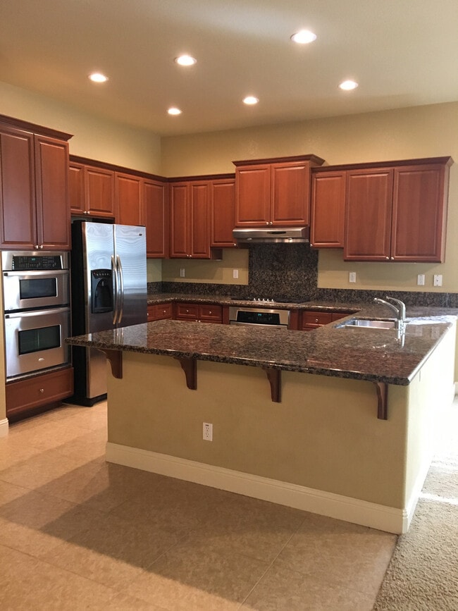 property at 833 Hildebrand Cir